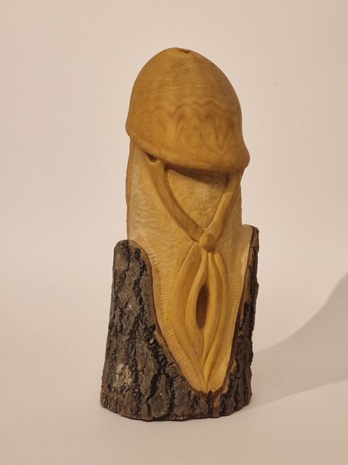 Hovedbilde Stubben, treskulptur